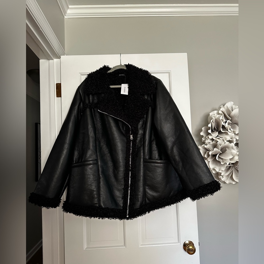 NWT Gorgeous Heavy Leather Plus Sizer Biker Jacket from Evans (UK High End)